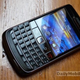 Illustration for article titled Elusive BlackBerry 9700 (Onyx) Spotted Posing On Hardwood